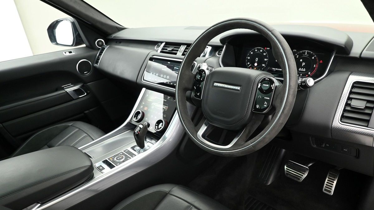 Land Rover Range Rover Sport Image 3