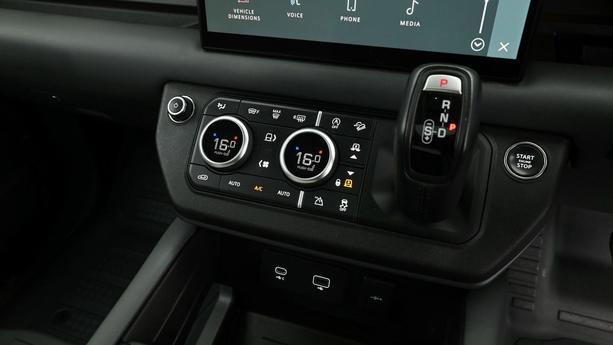 Land Rover Range Rover Sport Image 12
