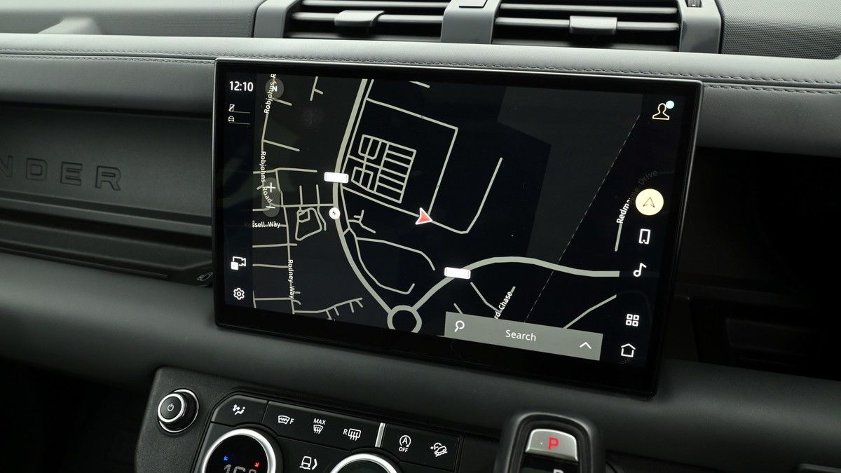 Land Rover Range Rover Sport Image 11