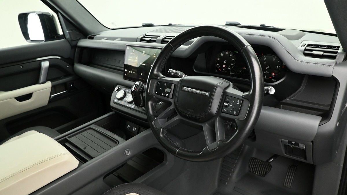 Land Rover Range Rover Sport Image 3