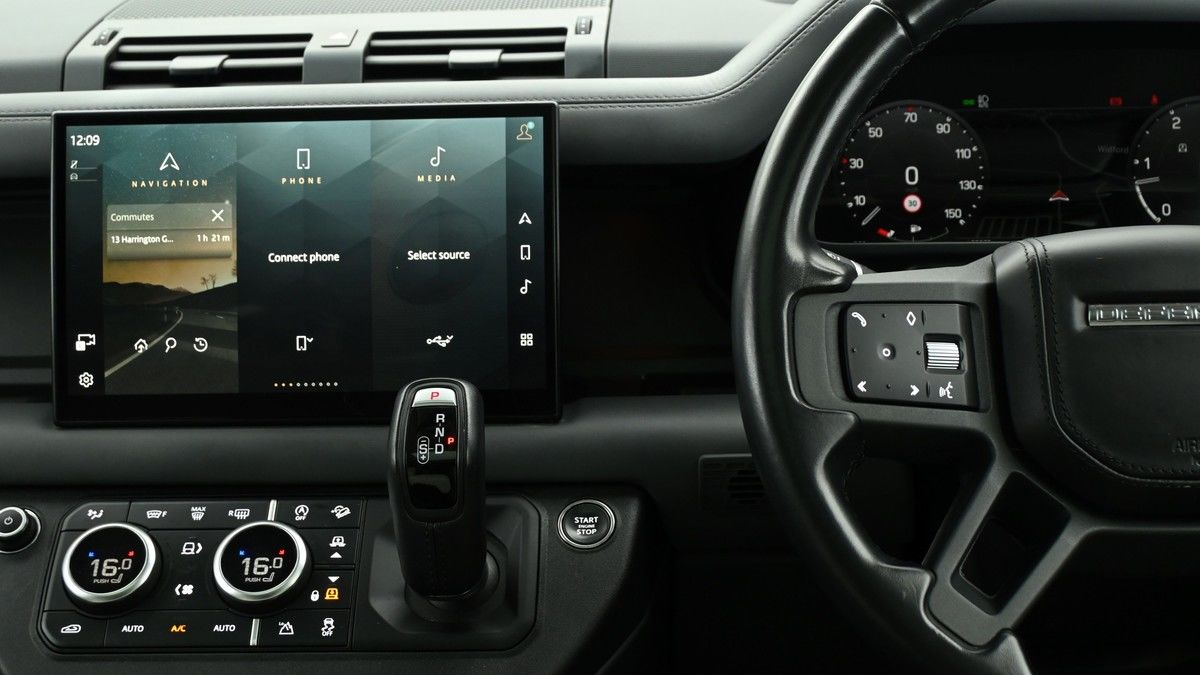 Land Rover Range Rover Sport Image 15