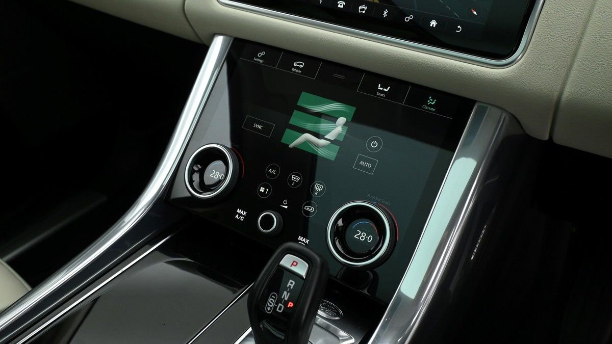 Land Rover Range Rover Sport Image 12