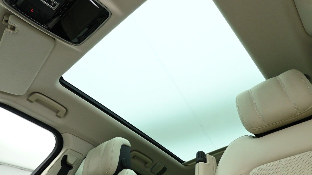 Land Rover Range Rover Sport Image 2