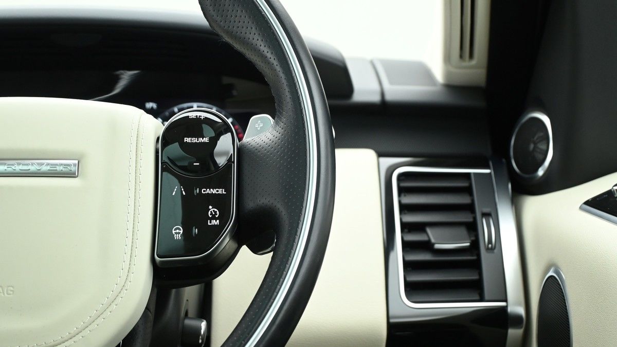 Land Rover Range Rover Sport Image 16