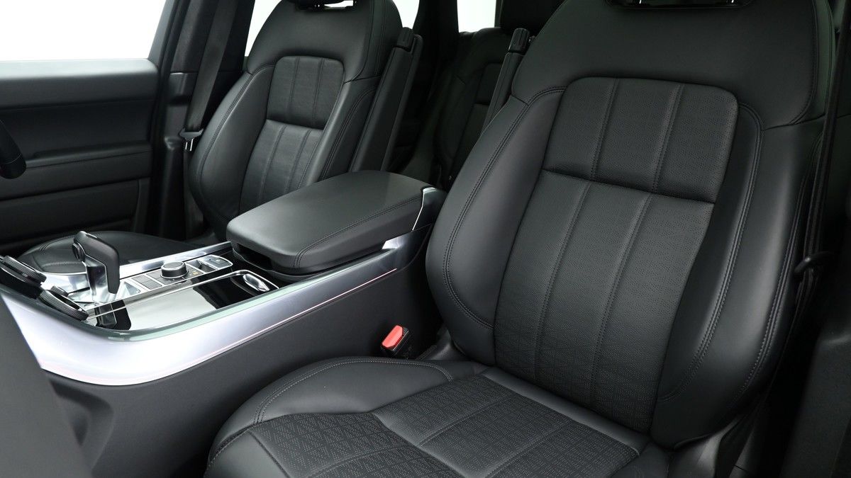 Land Rover Range Rover Sport Image 4