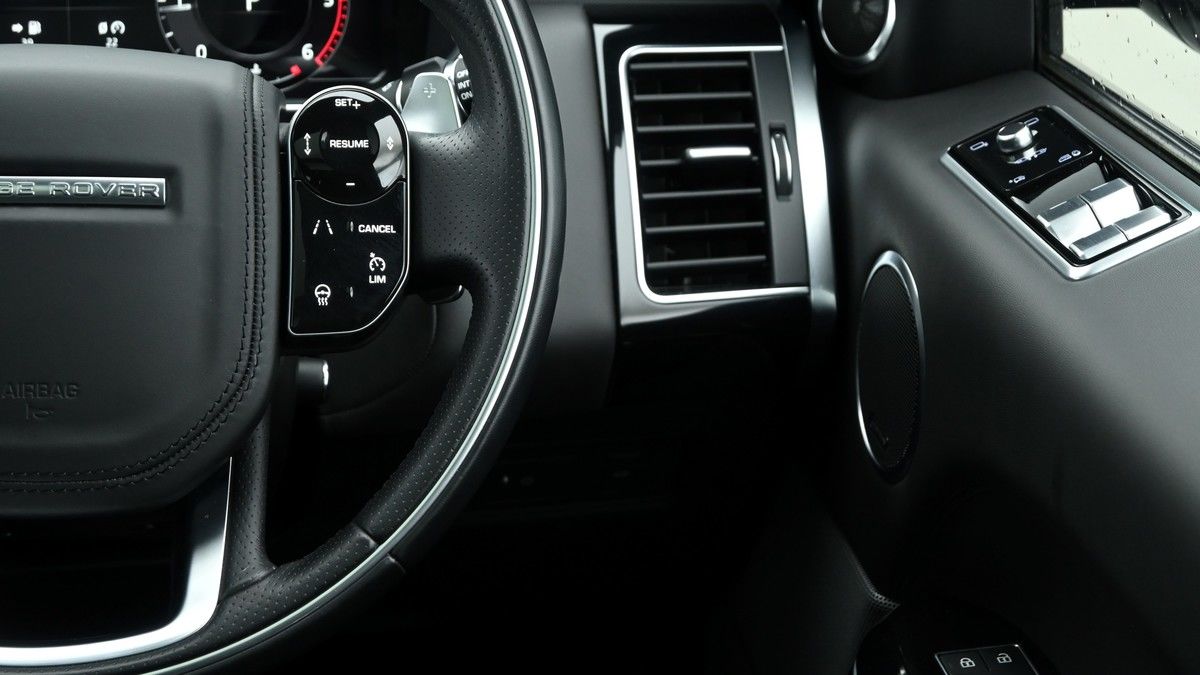 Land Rover Range Rover Sport Image 16