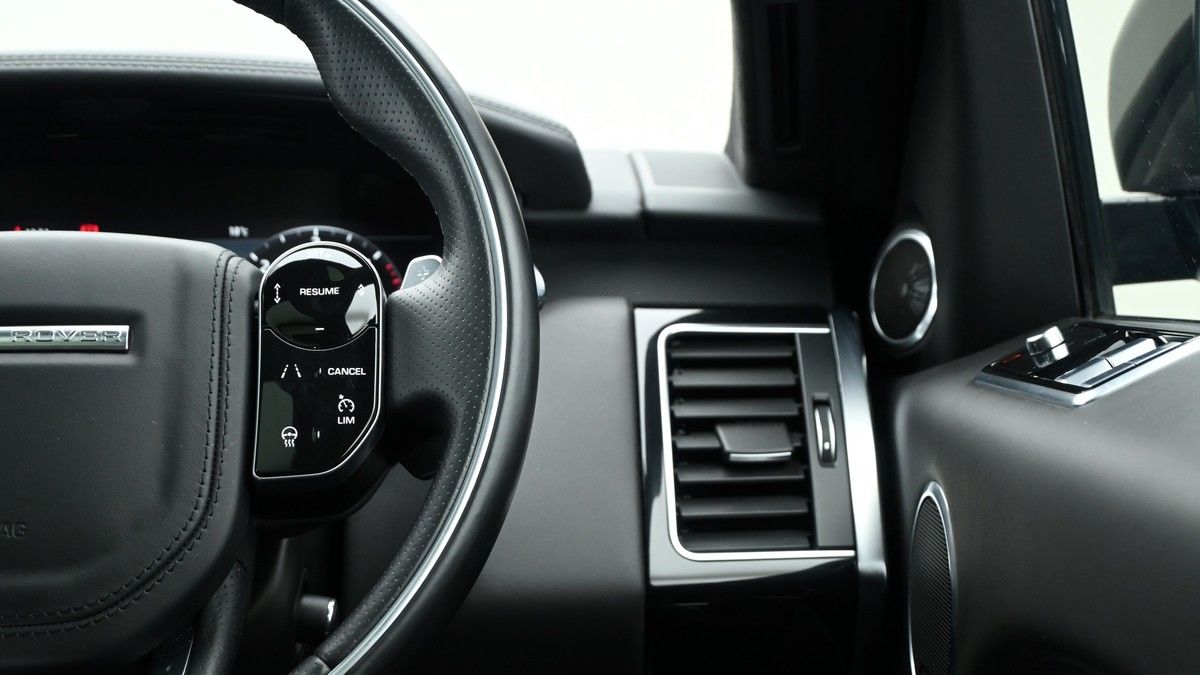 Land Rover Range Rover Sport Image 16