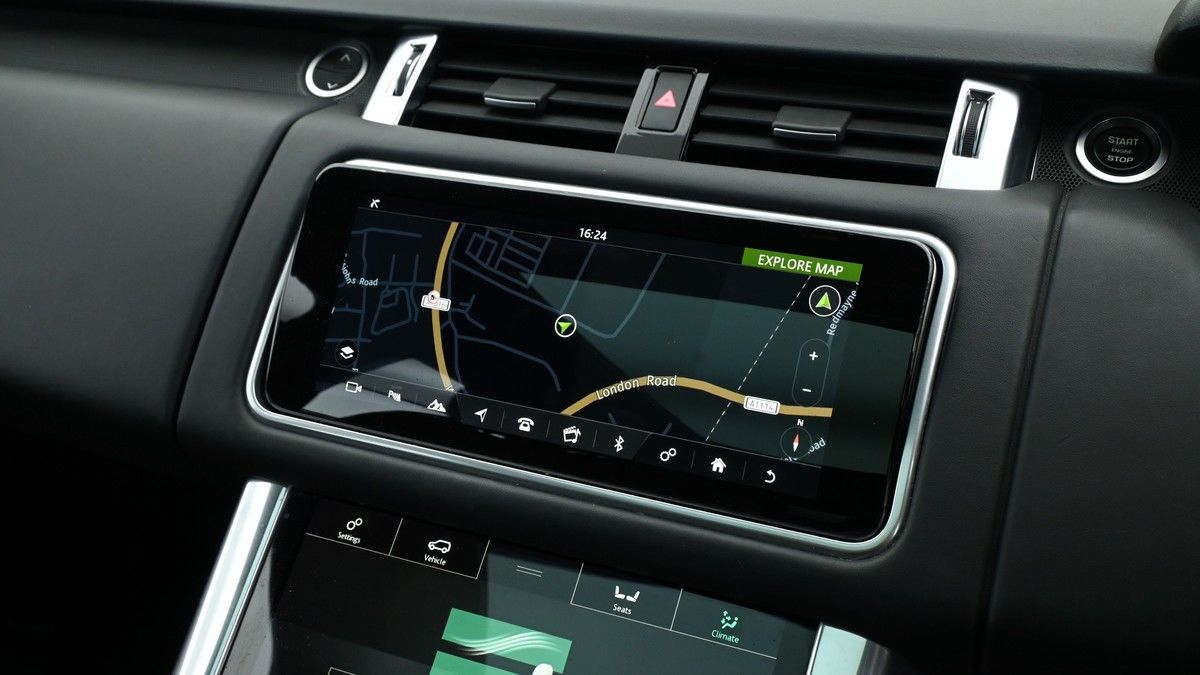 Land Rover Range Rover Sport Image 11