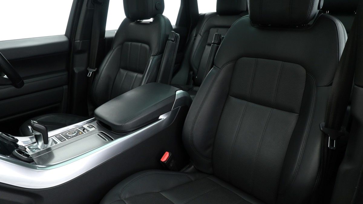 Land Rover Range Rover Sport Image 4