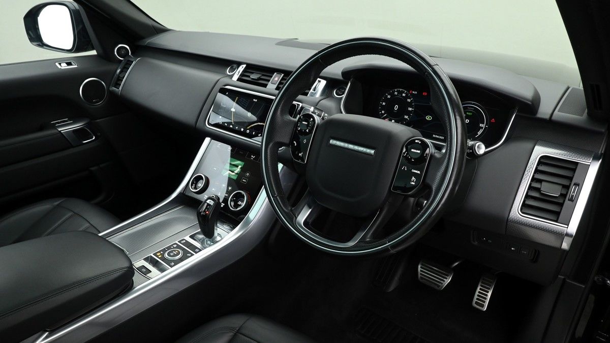 Land Rover Range Rover Sport Image 3
