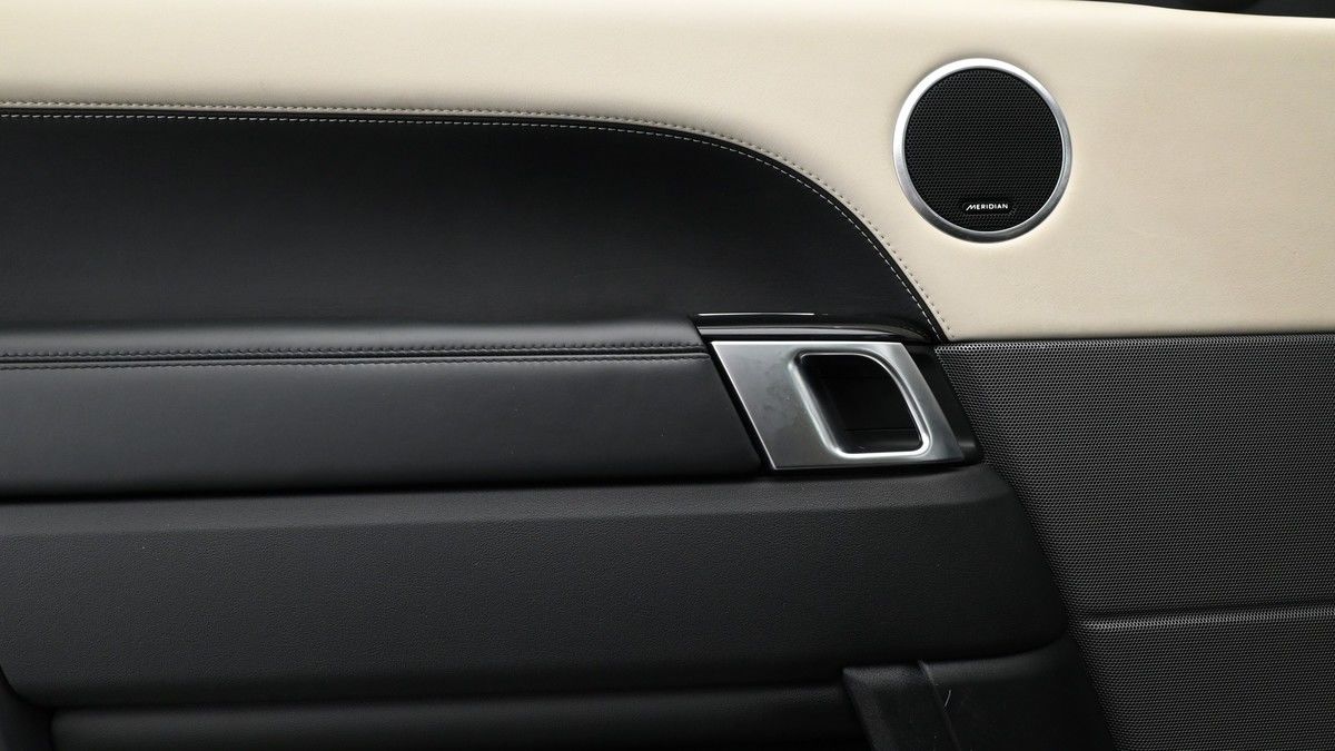 Land Rover Range Rover Sport Image 13