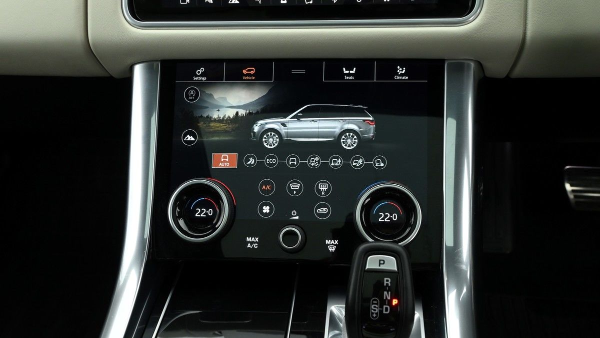Land Rover Range Rover Sport Image 12
