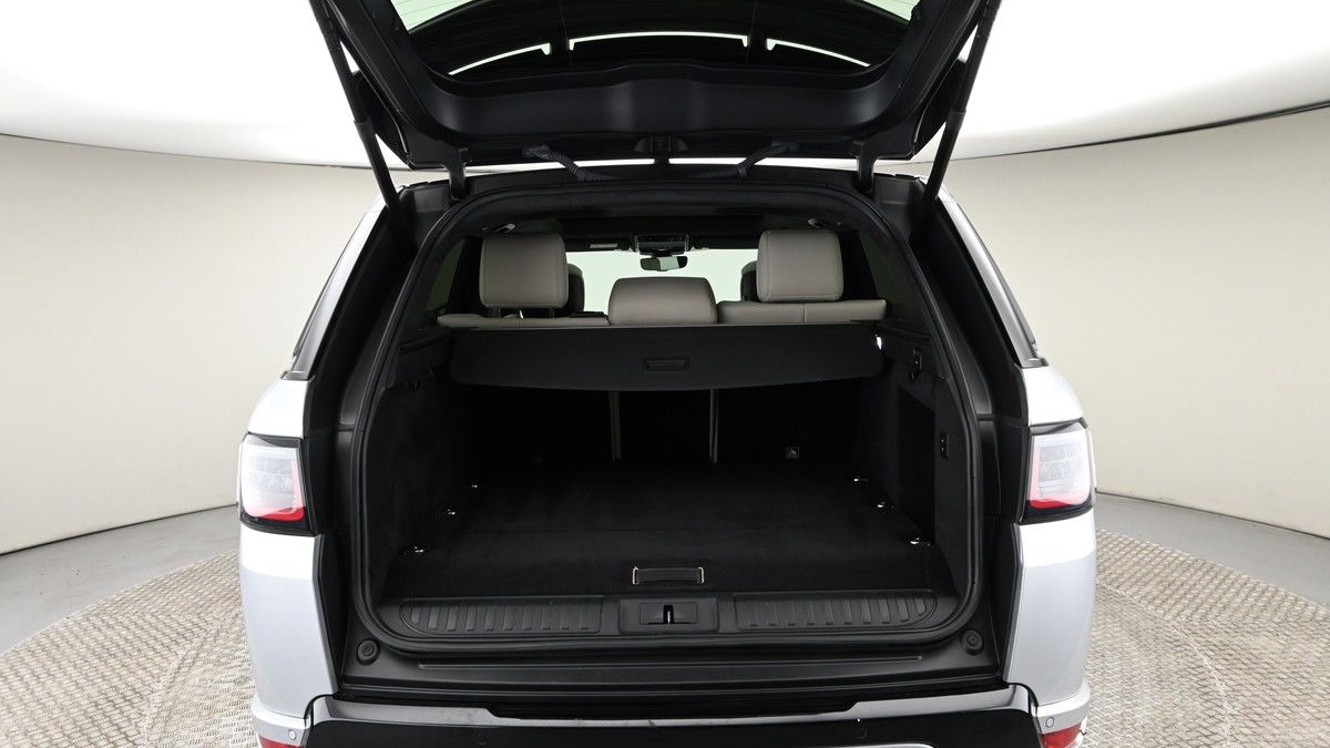 Land Rover Range Rover Sport Image 10
