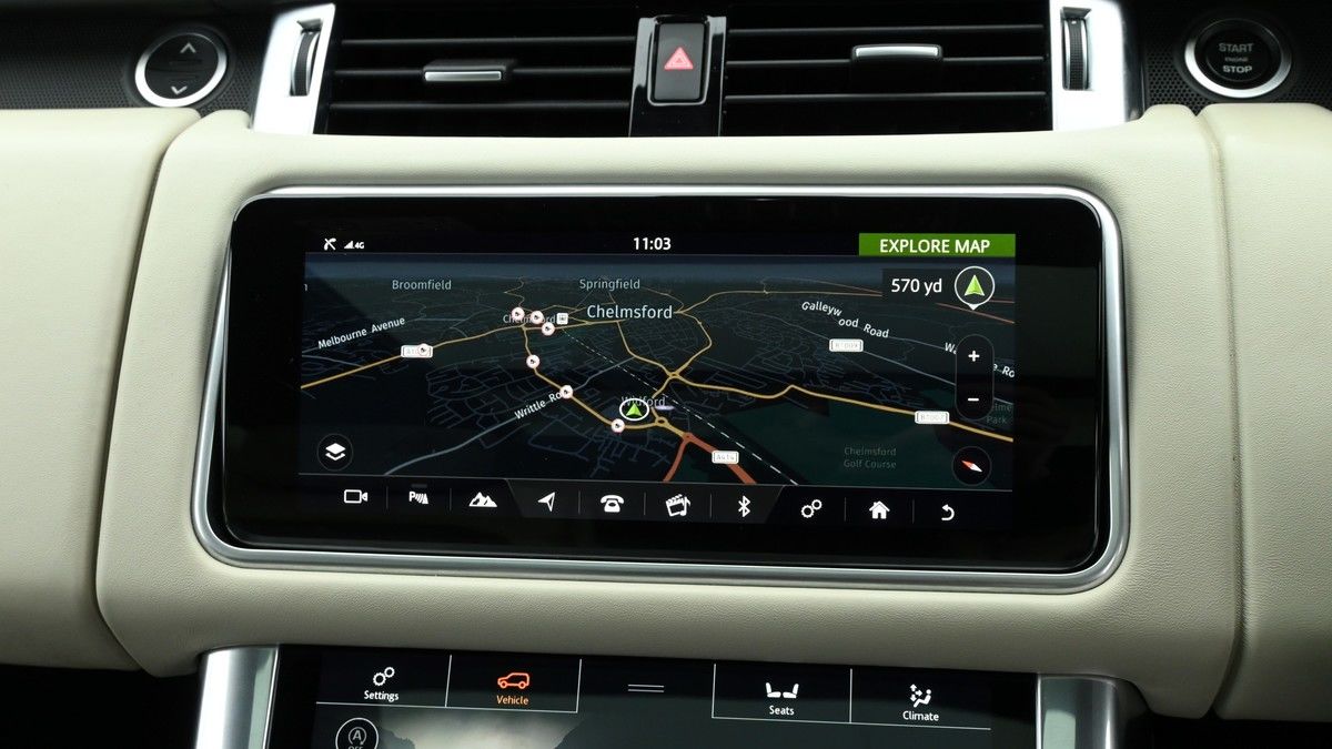 Land Rover Range Rover Sport Image 11