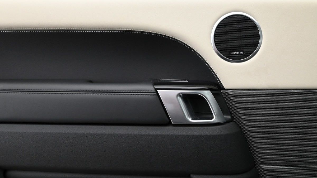Land Rover Range Rover Sport Image 13