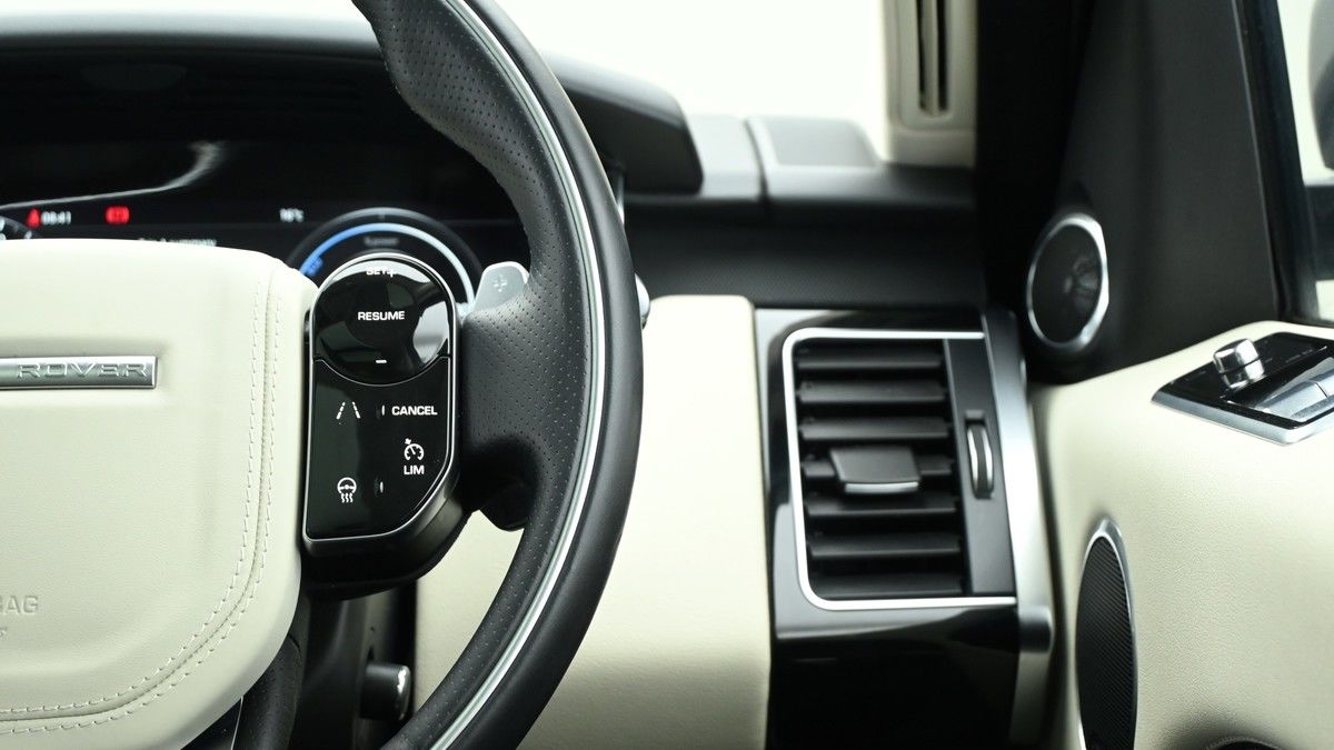 Land Rover Range Rover Sport Image 16