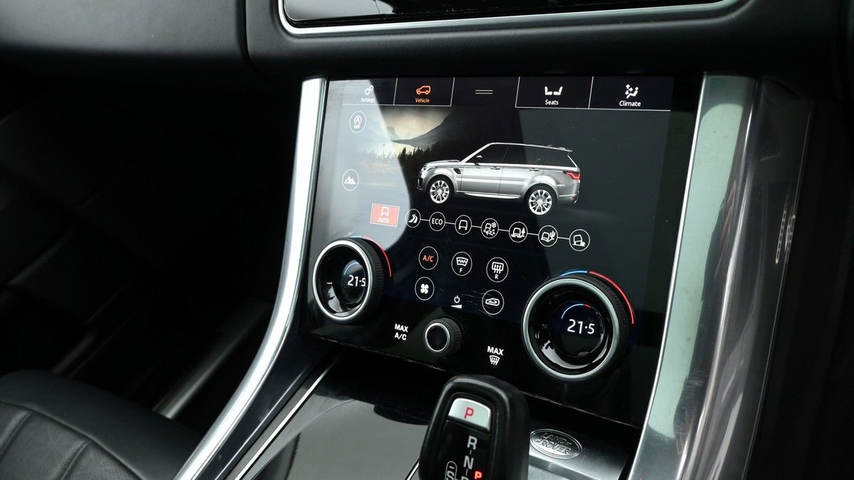 Land Rover Range Rover Sport Image 12