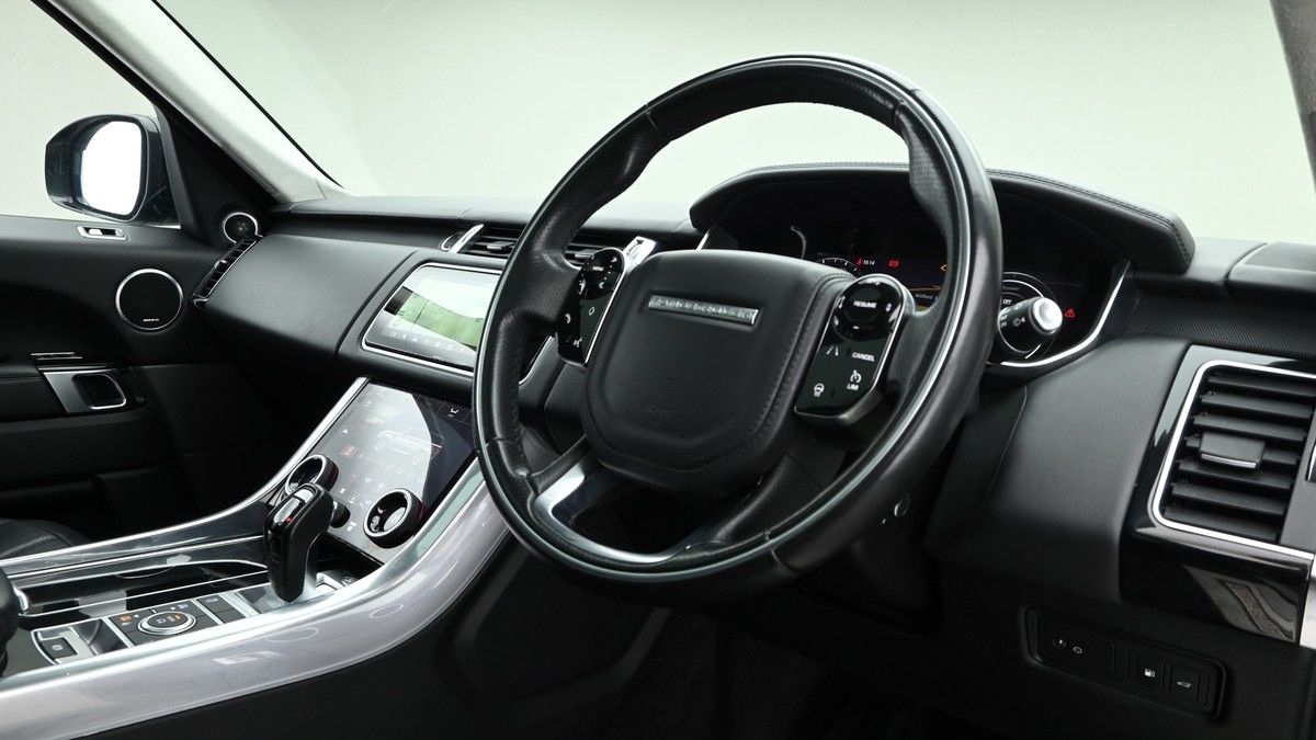 Land Rover Range Rover Sport Image 3