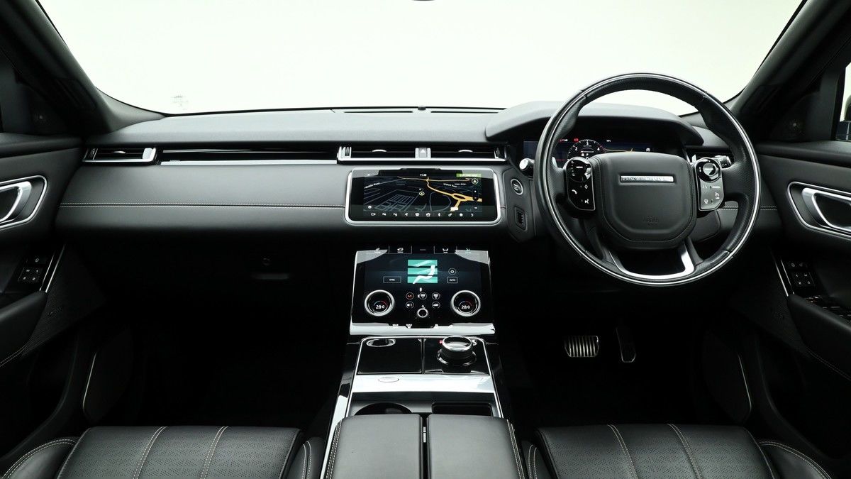 Land Rover Range Rover Velar Image 14