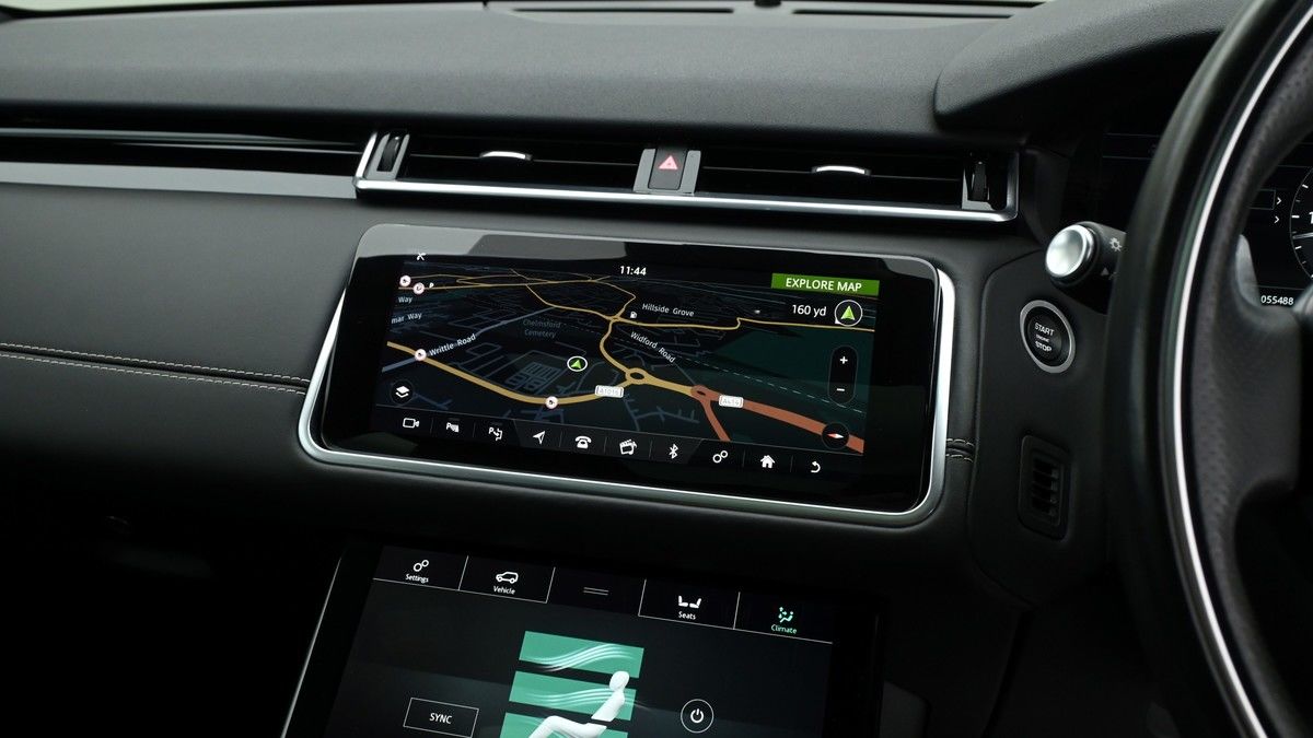 Land Rover Range Rover Velar Image 11