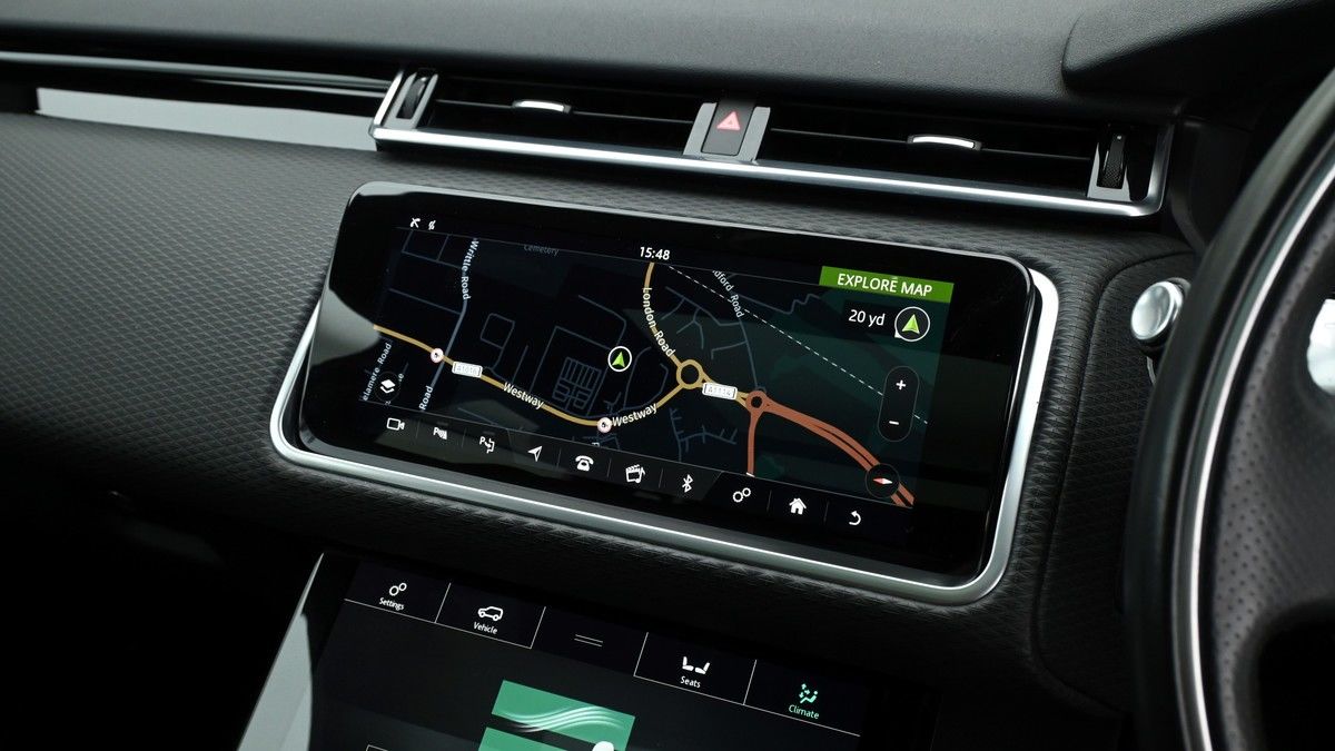 Land Rover Range Rover Velar Image 11