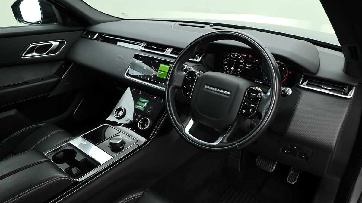 Land Rover Range Rover Velar Image 3