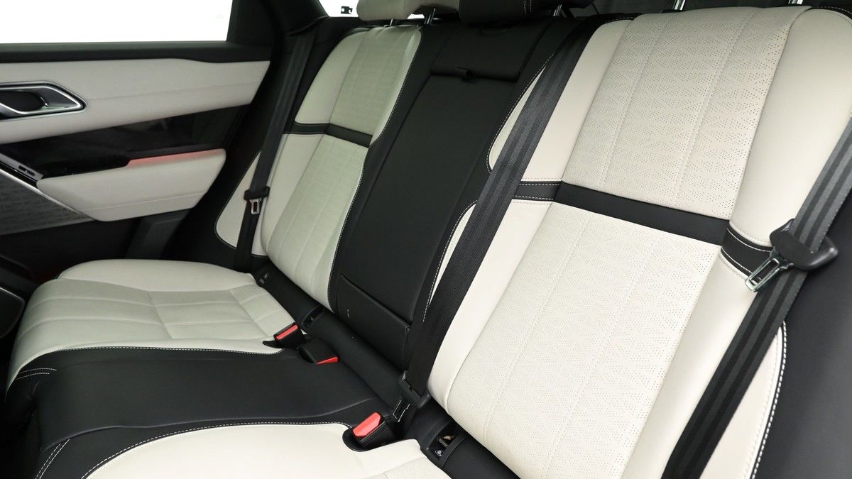 Land Rover Range Rover Velar Image 5