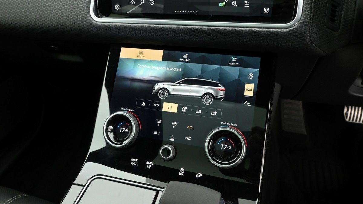 Land Rover Range Rover Velar Image 12
