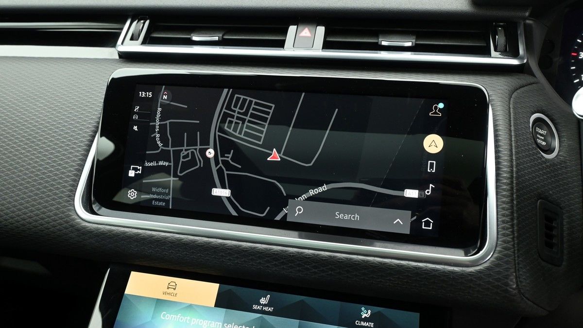 Land Rover Range Rover Velar Image 11