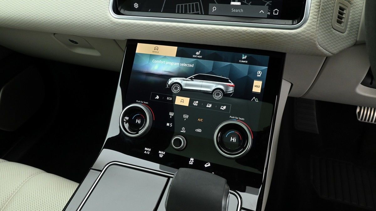 Land Rover Range Rover Velar Image 12