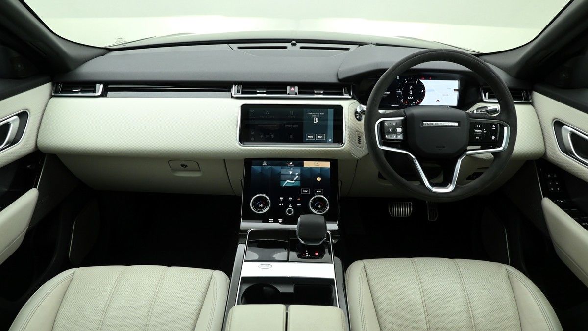 Land Rover Range Rover Velar Image 14