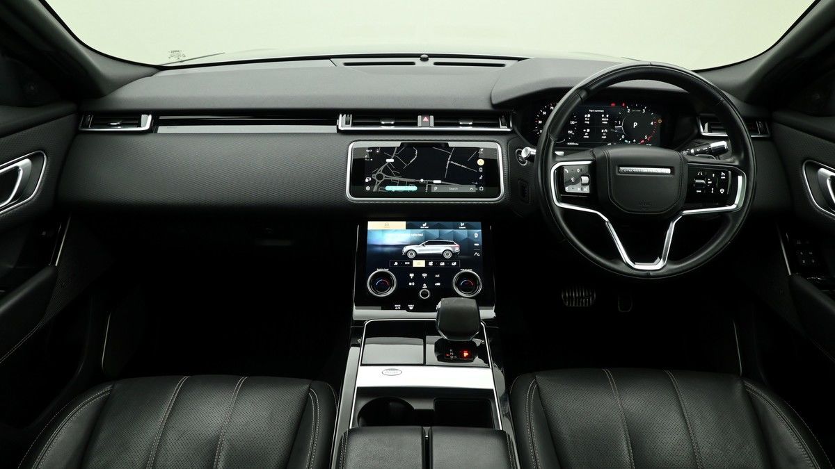 Land Rover Range Rover Velar Image 14