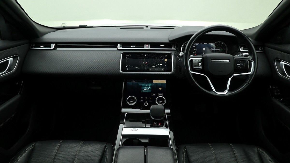 Land Rover Range Rover Velar Image 14