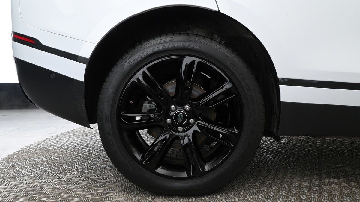 Land Rover Range Rover Velar Image 9