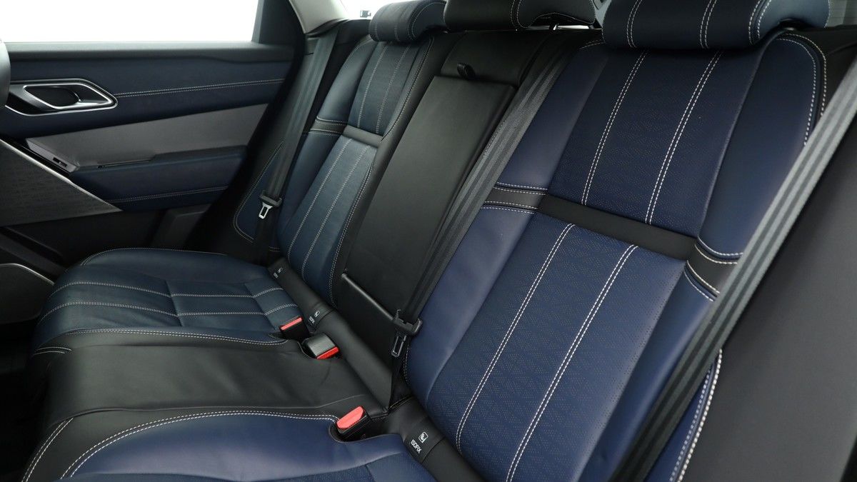 Land Rover Range Rover Velar Image 5