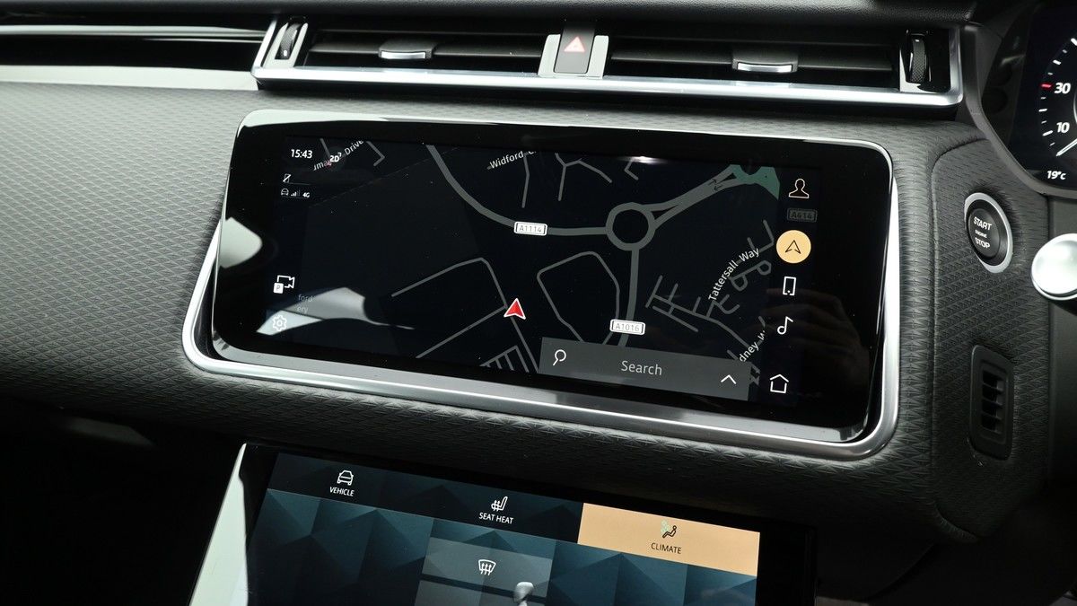 Land Rover Range Rover Velar Image 11