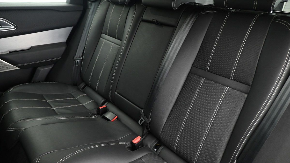 Land Rover Range Rover Velar Image 5