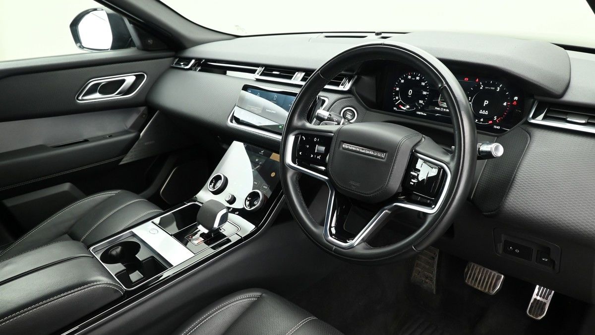 Land Rover Range Rover Velar Image 3