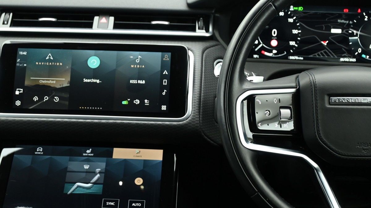 Land Rover Range Rover Velar Image 15