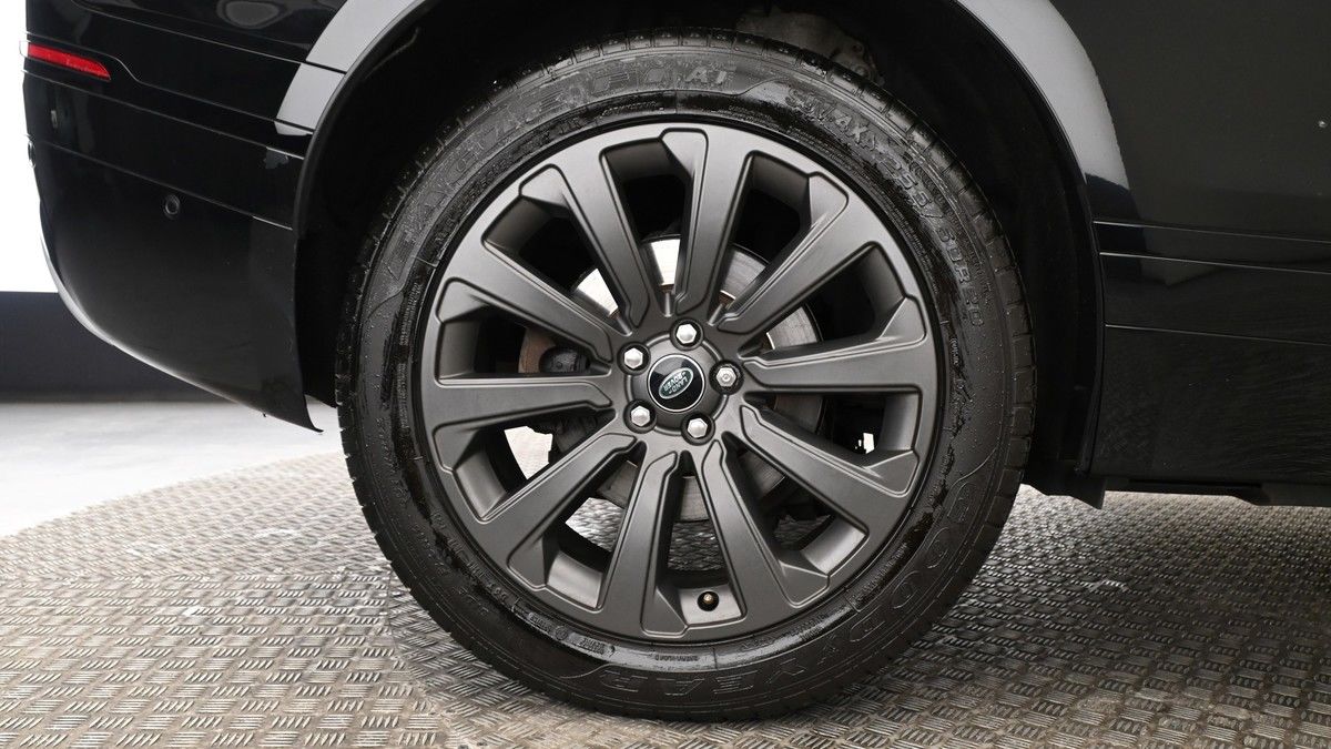 Land Rover Range Rover Velar Image 9