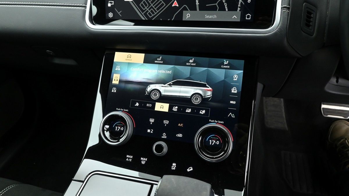 Land Rover Range Rover Velar Image 12