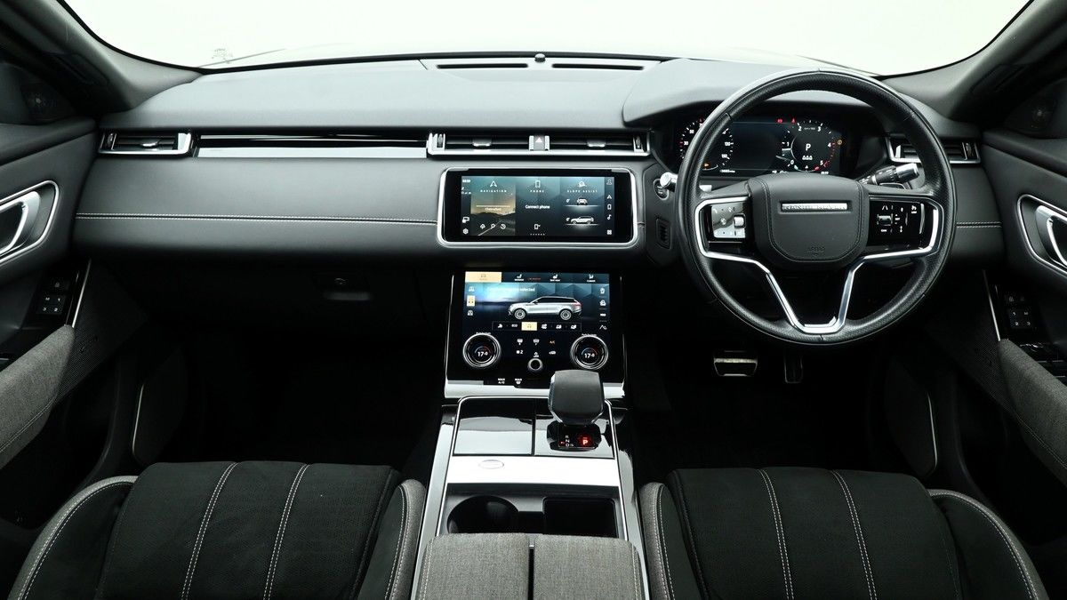 Land Rover Range Rover Velar Image 14