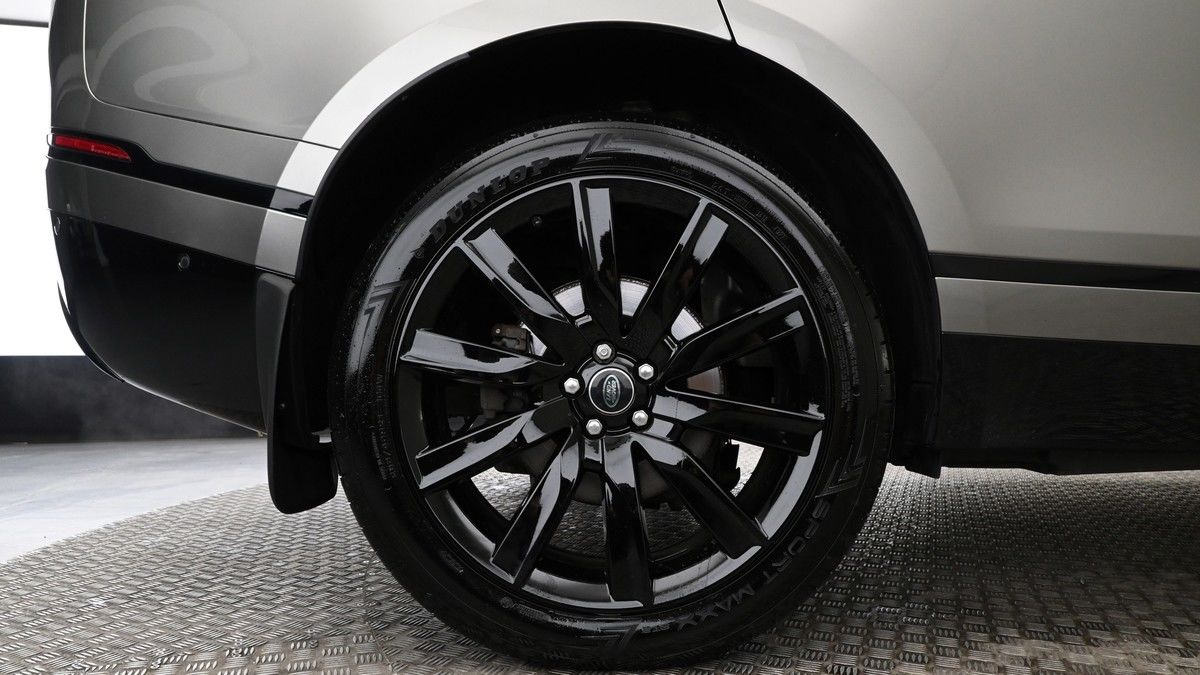 Land Rover Range Rover Velar Image 9