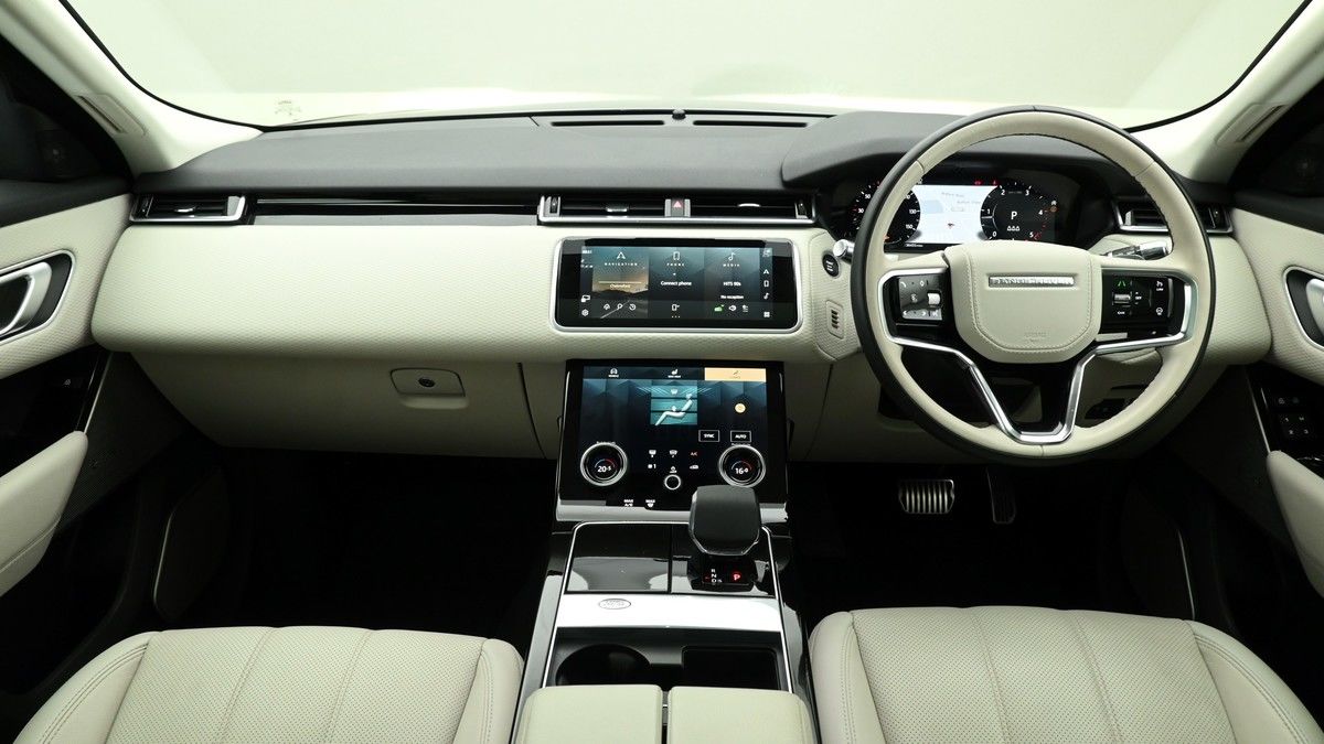 Land Rover Range Rover Velar Image 14