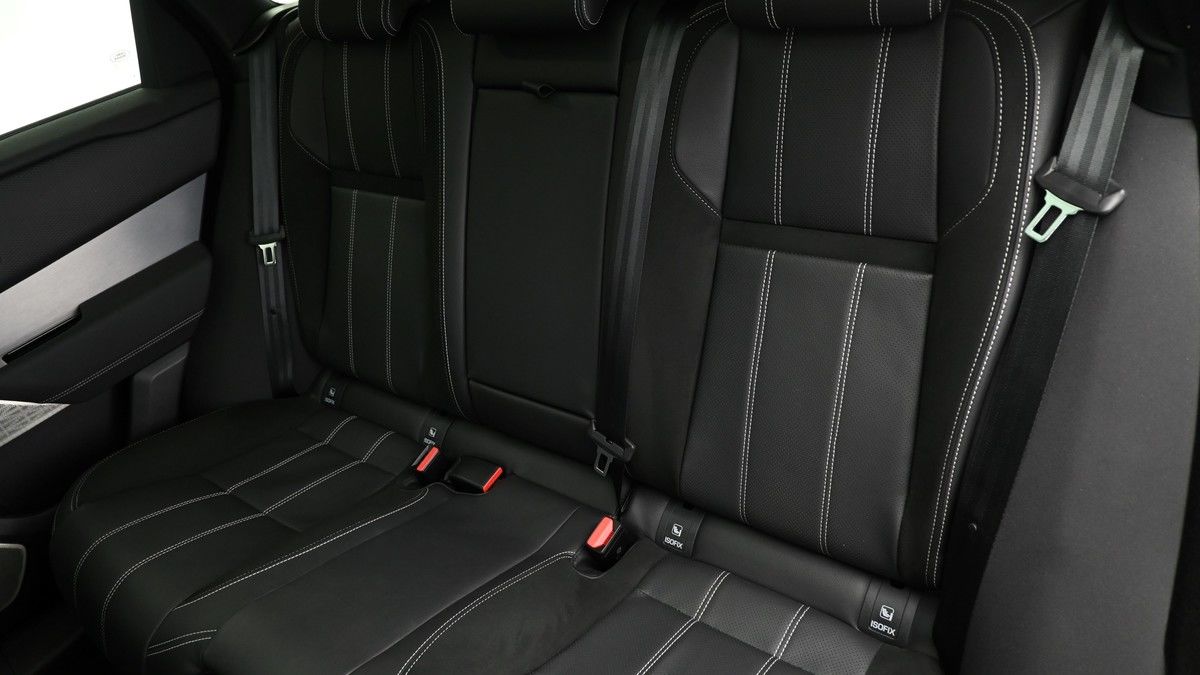 Land Rover Range Rover Velar Image 5