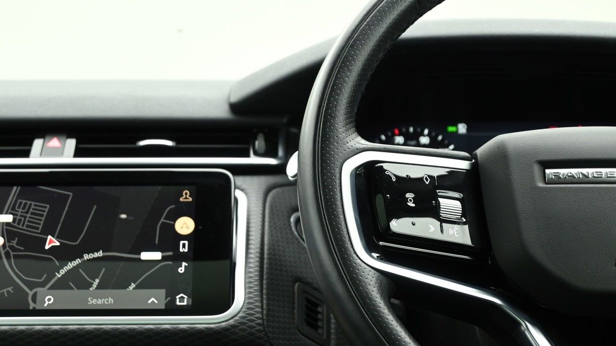 Land Rover Range Rover Velar Image 15