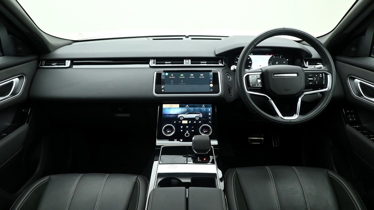 Land Rover Range Rover Velar Image 14