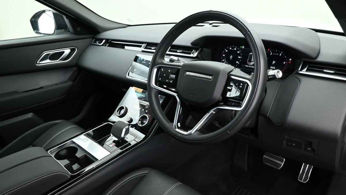 Land Rover Range Rover Velar Image 3