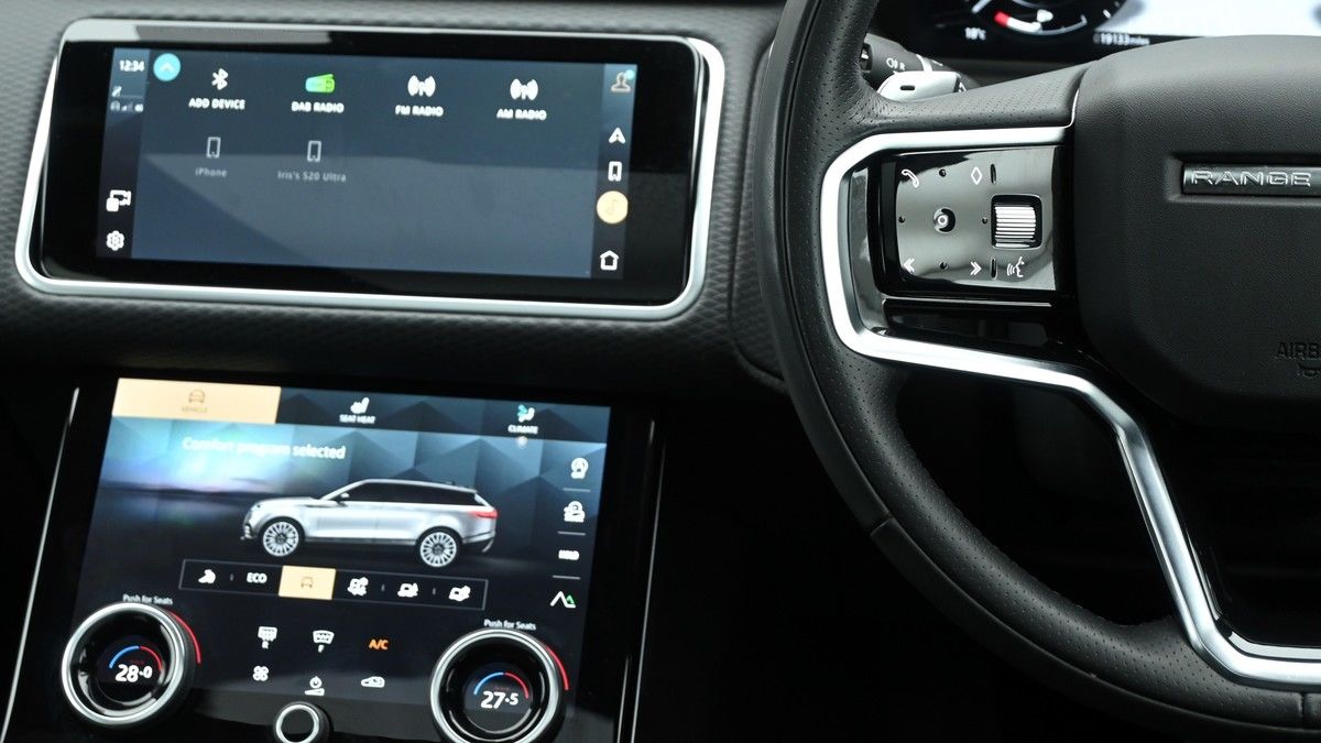 Land Rover Range Rover Velar Image 15