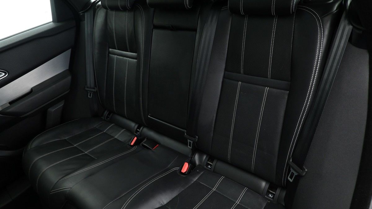 Land Rover Range Rover Velar Image 5